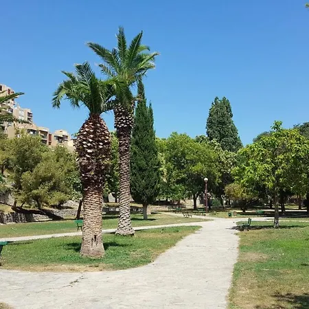 شقة Comfortable Classy Apartment Close To Znjan Beach *